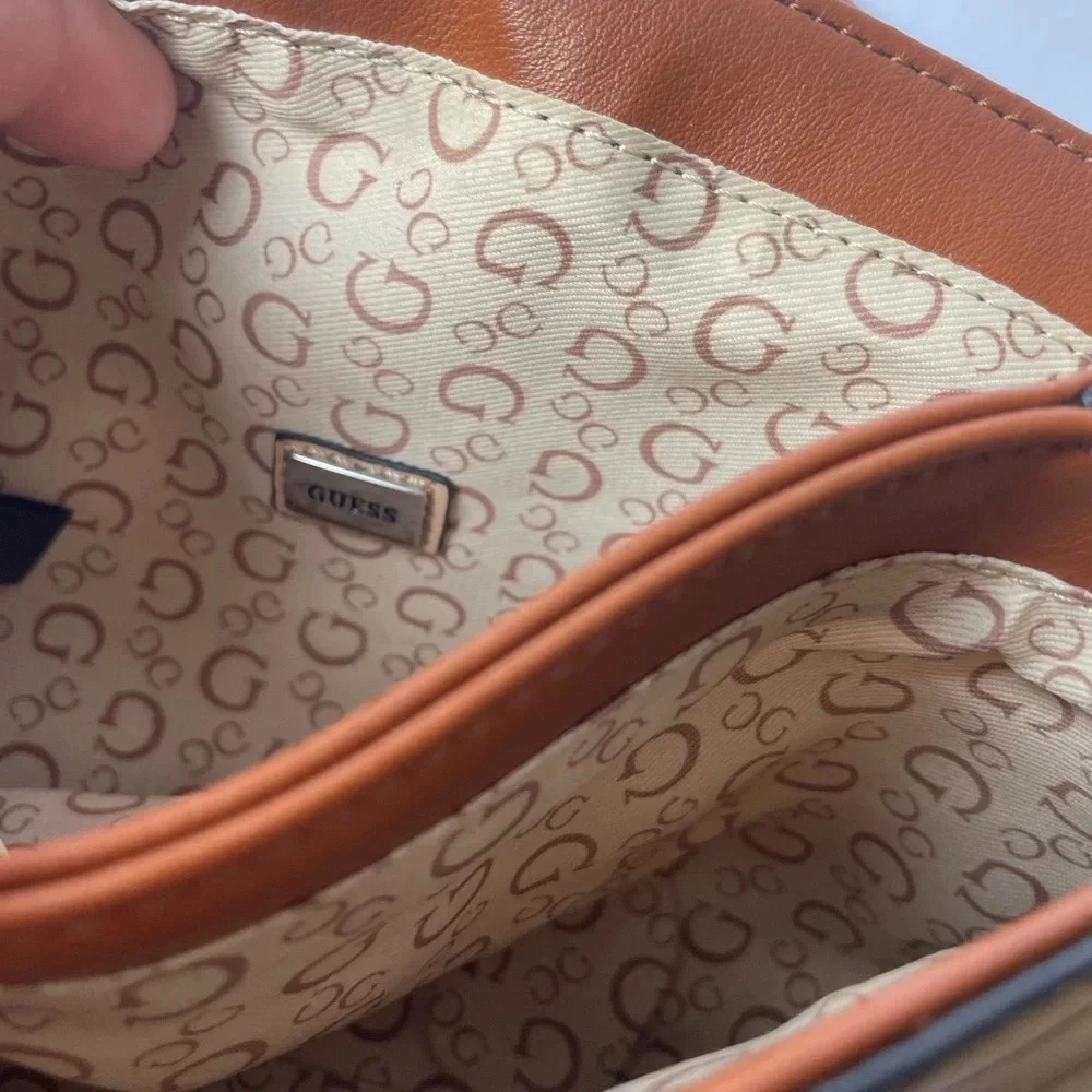 Guess Tan Leather Crossbody Bag Silver Braided Chain Handle EUC Like New